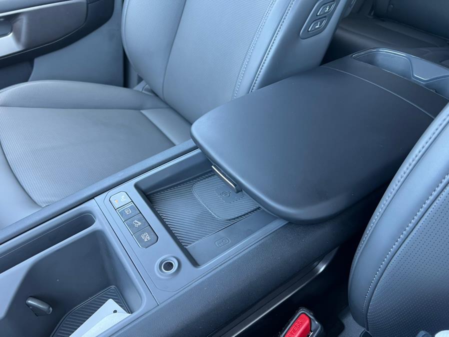 2024 Kia EV9 Light Standard RWD, available for sale in Daly City, California | Green Light Auto Wholesale. Daly City, California 2024 Kia EV9 Light Standard RWD, available for sale in Daly City, California | Green Light Auto Wholesale. Daly City, California