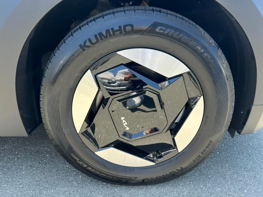 2024 Kia EV9 Light Standard RWD, available for sale in Daly City, California | Green Light Auto Wholesale. Daly City, California 2024 Kia EV9 Light Standard RWD, available for sale in Daly City, California | Green Light Auto Wholesale. Daly City, California