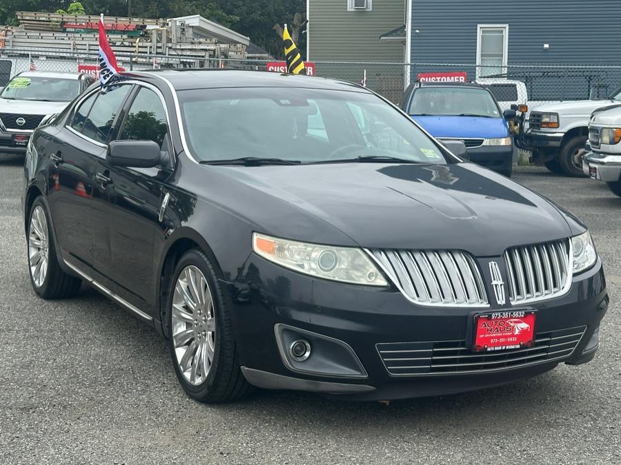 2010 Lincoln MKS photo 3