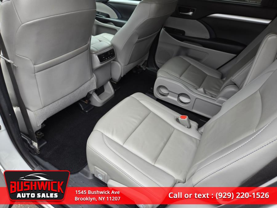 2019 Toyota Highlander XLE V6 AWD (Natl), available for sale in Brooklyn, New York | Bushwick Auto Sales LLC. Brooklyn, New York 2019 Toyota Highlander XLE V6 AWD (Natl), available for sale in Brooklyn, New York | Bushwick Auto Sales LLC. Brooklyn, New York