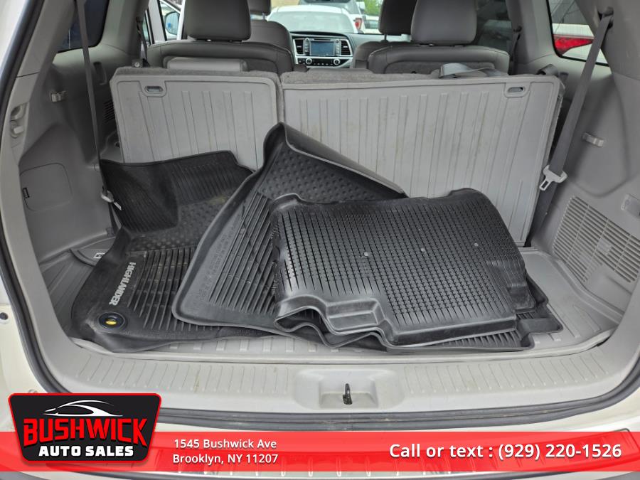 2019 Toyota Highlander XLE V6 AWD (Natl), available for sale in Brooklyn, New York | Bushwick Auto Sales LLC. Brooklyn, New York 2019 Toyota Highlander XLE V6 AWD (Natl), available for sale in Brooklyn, New York | Bushwick Auto Sales LLC. Brooklyn, New York