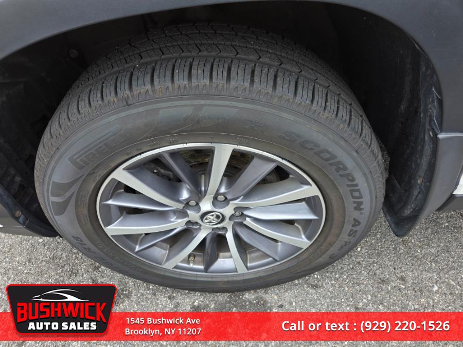 2019 Toyota Highlander XLE V6 AWD (Natl), available for sale in Brooklyn, New York | Bushwick Auto Sales LLC. Brooklyn, New York 2019 Toyota Highlander XLE V6 AWD (Natl), available for sale in Brooklyn, New York | Bushwick Auto Sales LLC. Brooklyn, New York