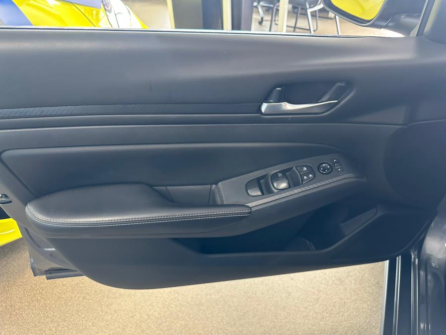 2024 Nissan Altima 2.5 SV Sedan, available for sale in Inwood, New York | 5 Towns Drive. Inwood, New York 2024 Nissan Altima 2.5 SV Sedan, available for sale in Inwood, New York | 5 Towns Drive. Inwood, New York