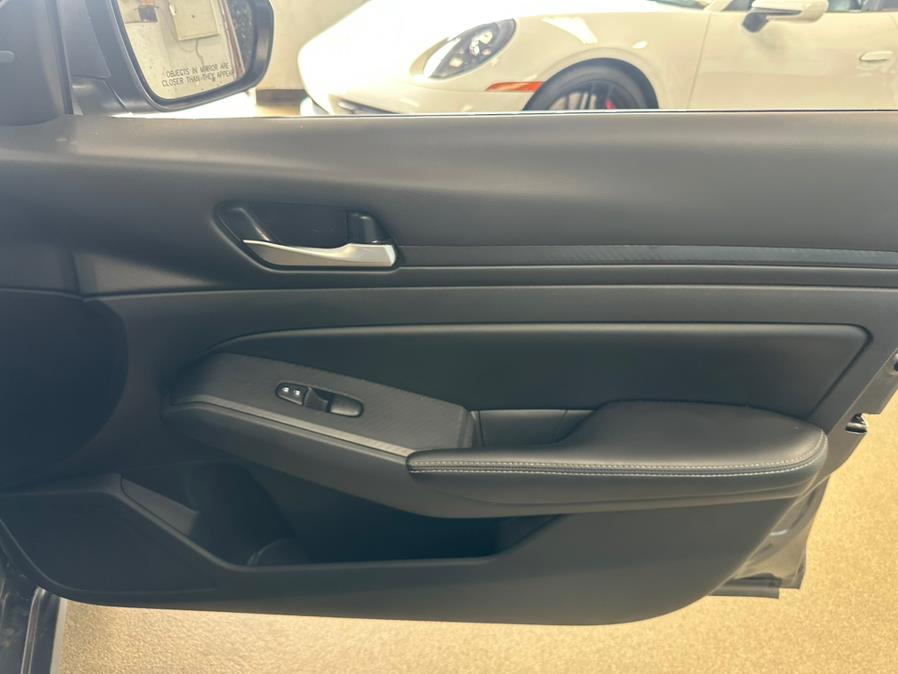 2024 Nissan Altima 2.5 SV Sedan, available for sale in Inwood, New York | 5 Towns Drive. Inwood, New York 2024 Nissan Altima 2.5 SV Sedan, available for sale in Inwood, New York | 5 Towns Drive. Inwood, New York