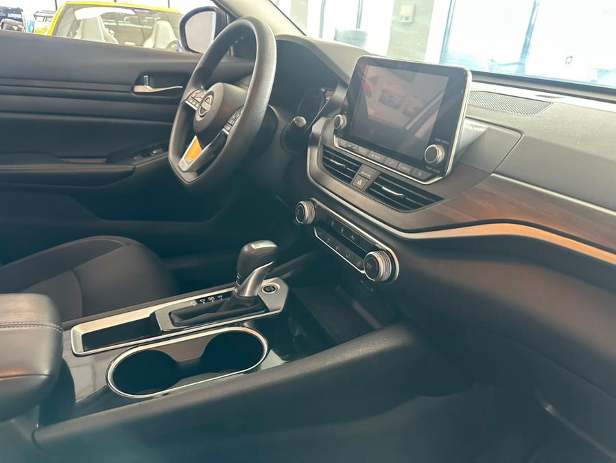 2024 Nissan Altima 2.5 SV Sedan, available for sale in Inwood, New York | 5 Towns Drive. Inwood, New York 2024 Nissan Altima 2.5 SV Sedan, available for sale in Inwood, New York | 5 Towns Drive. Inwood, New York