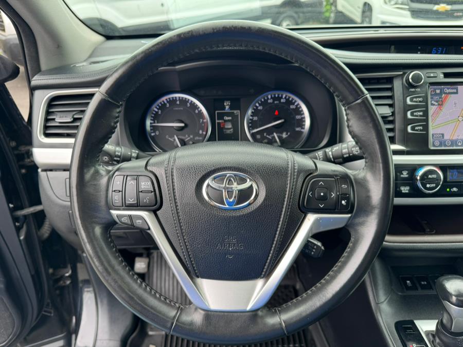 2015 Toyota Highlander AWD 4dr V6 XLE (Natl), available for sale in Irvington, New Jersey | Elis Motors Corp. Irvington, New Jersey 2015 Toyota Highlander AWD 4dr V6 XLE (Natl), available for sale in Irvington, New Jersey | Elis Motors Corp. Irvington, New Jersey