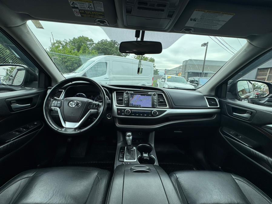 2015 Toyota Highlander AWD 4dr V6 XLE (Natl), available for sale in Irvington, New Jersey | Elis Motors Corp. Irvington, New Jersey 2015 Toyota Highlander AWD 4dr V6 XLE (Natl), available for sale in Irvington, New Jersey | Elis Motors Corp. Irvington, New Jersey