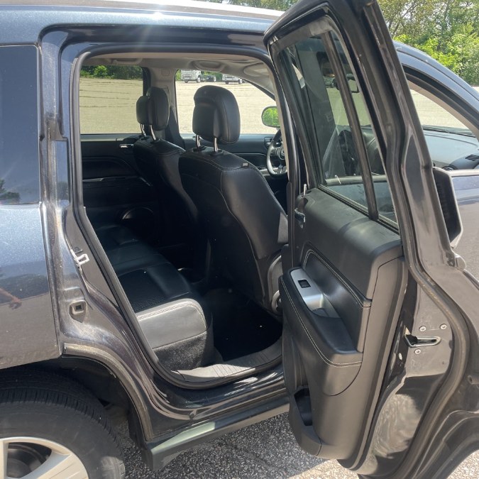 2014 Jeep Compass 4WD 4dr Latitude, available for sale in Naugatuck, Connecticut | Riverside Motorcars, LLC. Naugatuck, Connecticut 2014 Jeep Compass 4WD 4dr Latitude, available for sale in Naugatuck, Connecticut | Riverside Motorcars, LLC. Naugatuck, Connecticut