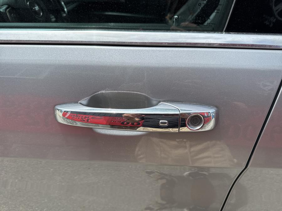 2015 Jeep Grand Cherokee 4WD 4dr Limited, available for sale in Worcester, Massachusetts | Worcester Auto Outlet LLC. Worcester, Massachusetts 2015 Jeep Grand Cherokee 4WD 4dr Limited, available for sale in Worcester, Massachusetts | Worcester Auto Outlet LLC. Worcester, Massachusetts