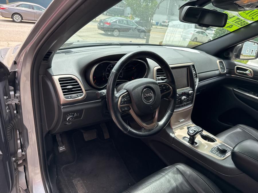 2015 Jeep Grand Cherokee 4WD 4dr Limited, available for sale in Worcester, Massachusetts | Worcester Auto Outlet LLC. Worcester, Massachusetts 2015 Jeep Grand Cherokee 4WD 4dr Limited, available for sale in Worcester, Massachusetts | Worcester Auto Outlet LLC. Worcester, Massachusetts