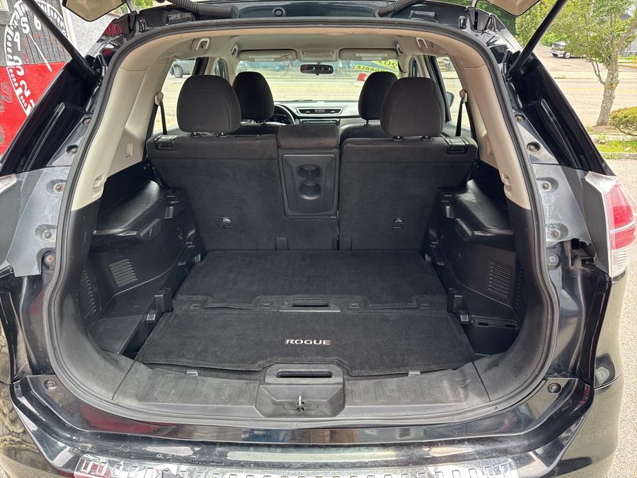 2015 Nissan Rogue AWD 4dr SV, available for sale in Worcester, Massachusetts | Worcester Auto Outlet LLC. Worcester, Massachusetts 2015 Nissan Rogue AWD 4dr SV, available for sale in Worcester, Massachusetts | Worcester Auto Outlet LLC. Worcester, Massachusetts
