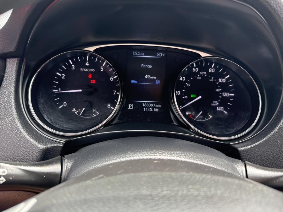 2015 Nissan Rogue AWD 4dr SV, available for sale in Worcester, Massachusetts | Worcester Auto Outlet LLC. Worcester, Massachusetts 2015 Nissan Rogue AWD 4dr SV, available for sale in Worcester, Massachusetts | Worcester Auto Outlet LLC. Worcester, Massachusetts