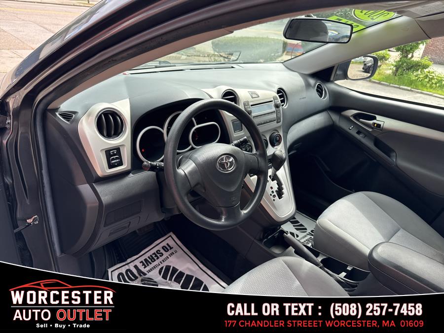 2009 Toyota Matrix 5dr Wgn Auto S FWD (SE), available for sale in Worcester, Massachusetts | Worcester Auto Outlet LLC. Worcester, Massachusetts 2009 Toyota Matrix 5dr Wgn Auto S FWD (SE), available for sale in Worcester, Massachusetts | Worcester Auto Outlet LLC. Worcester, Massachusetts