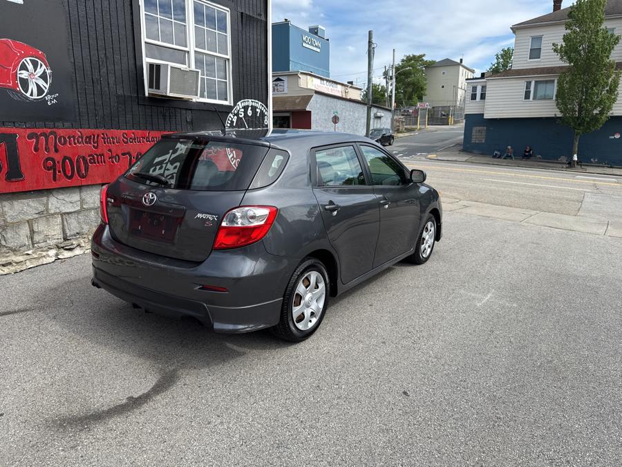2009 Toyota Matrix 5dr Wgn Auto S FWD (SE), available for sale in Worcester, Massachusetts | Worcester Auto Outlet LLC. Worcester, Massachusetts 2009 Toyota Matrix 5dr Wgn Auto S FWD (SE), available for sale in Worcester, Massachusetts | Worcester Auto Outlet LLC. Worcester, Massachusetts