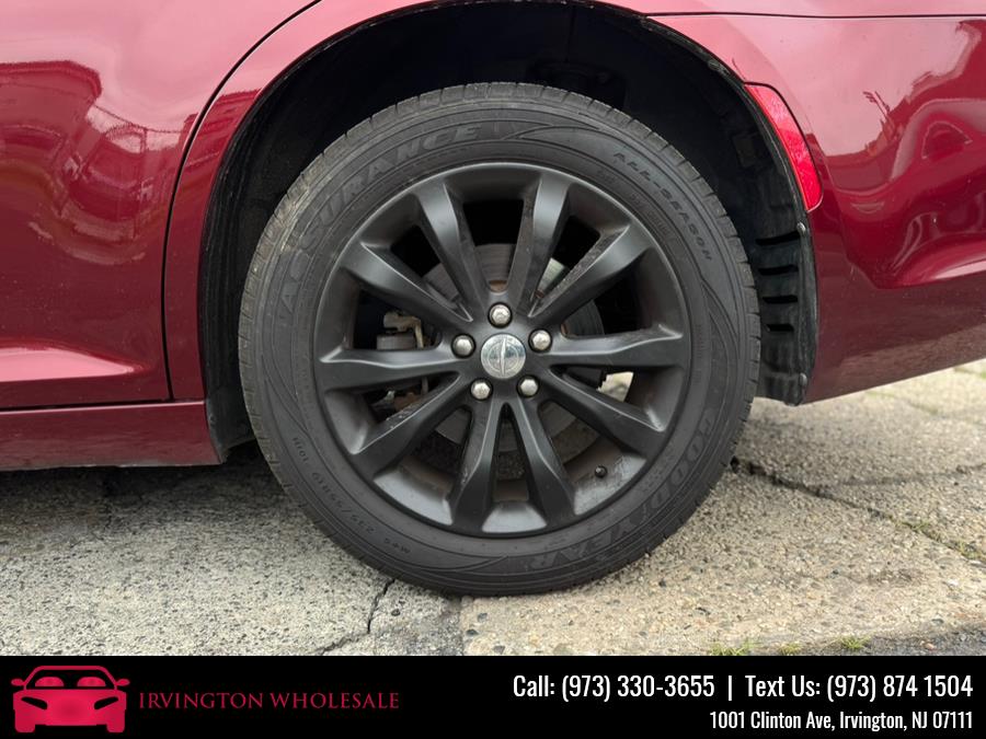 2015 Chrysler 300 4dr Sdn Limited AWD, available for sale in Irvington, New Jersey | Irvington Wholesale Group. Irvington, New Jersey 2015 Chrysler 300 4dr Sdn Limited AWD, available for sale in Irvington, New Jersey | Irvington Wholesale Group. Irvington, New Jersey