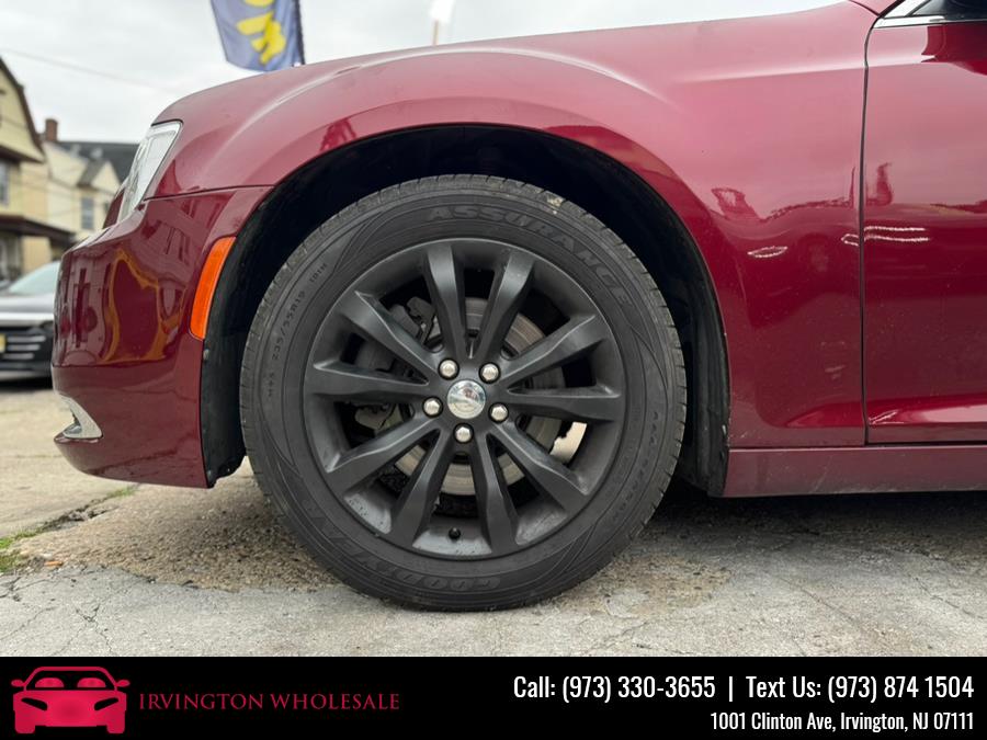 2015 Chrysler 300 4dr Sdn Limited AWD, available for sale in Irvington, New Jersey | Irvington Wholesale Group. Irvington, New Jersey 2015 Chrysler 300 4dr Sdn Limited AWD, available for sale in Irvington, New Jersey | Irvington Wholesale Group. Irvington, New Jersey