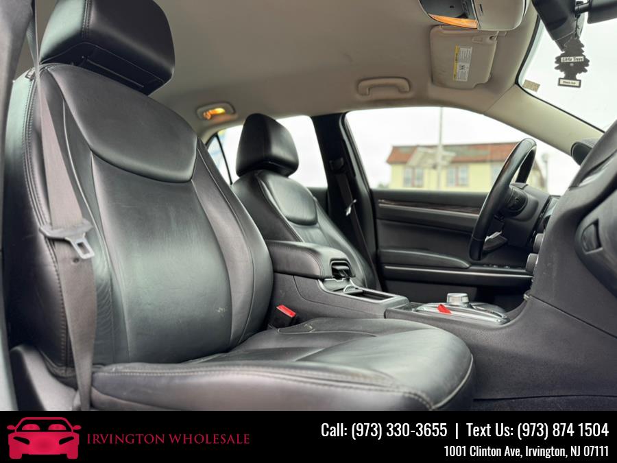 2015 Chrysler 300 4dr Sdn Limited AWD, available for sale in Irvington, New Jersey | Irvington Wholesale Group. Irvington, New Jersey 2015 Chrysler 300 4dr Sdn Limited AWD, available for sale in Irvington, New Jersey | Irvington Wholesale Group. Irvington, New Jersey