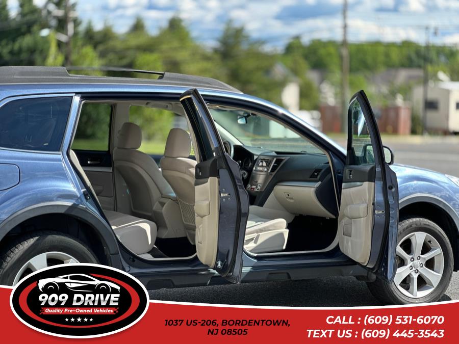 2013 Subaru Outback 2.5i Premium, available for sale in BORDENTOWN, New Jersey | 909 Drive. BORDENTOWN, New Jersey 2013 Subaru Outback 2.5i Premium, available for sale in BORDENTOWN, New Jersey | 909 Drive. BORDENTOWN, New Jersey