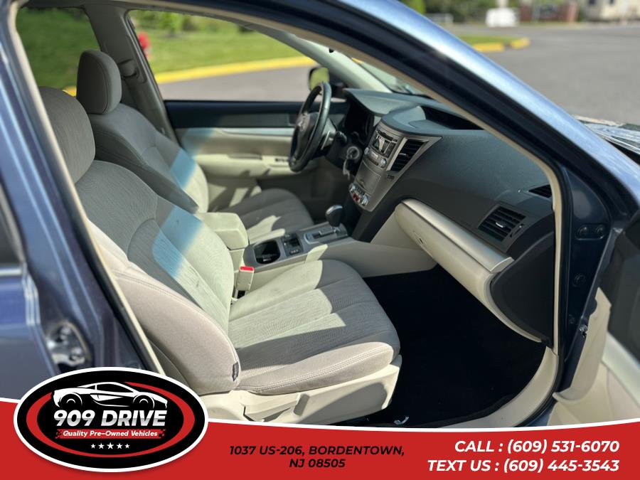 2013 Subaru Outback 2.5i Premium, available for sale in BORDENTOWN, New Jersey | 909 Drive. BORDENTOWN, New Jersey 2013 Subaru Outback 2.5i Premium, available for sale in BORDENTOWN, New Jersey | 909 Drive. BORDENTOWN, New Jersey