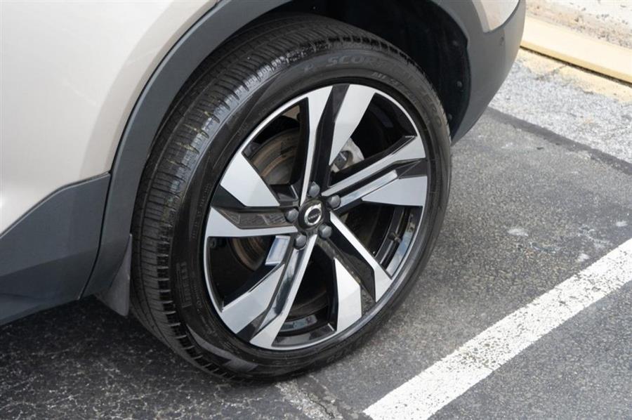 2023 Volvo Xc40 B5 AWD Ultimate Dark Theme, available for sale in Woodside, New York | Drive Central. Woodside, New York 2023 Volvo Xc40 B5 AWD Ultimate Dark Theme, available for sale in Woodside, New York | Drive Central. Woodside, New York