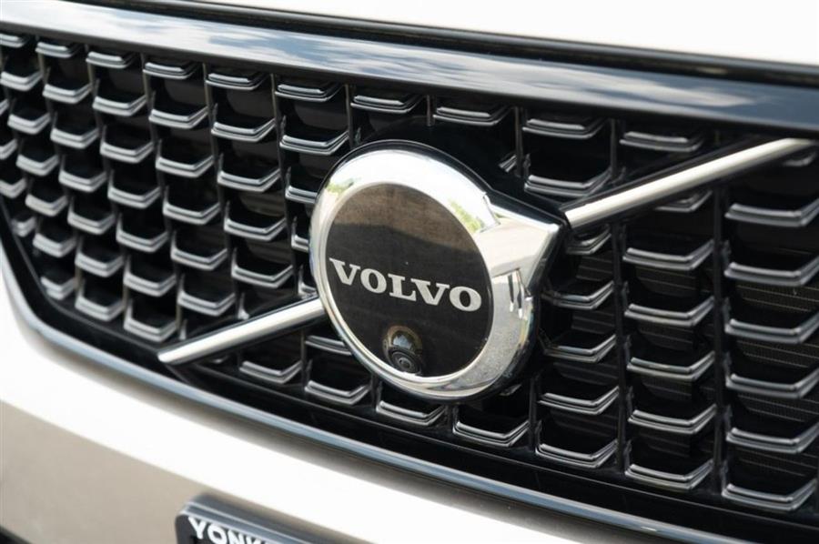 2023 Volvo Xc40 B5 AWD Ultimate Dark Theme, available for sale in Woodside, New York | Drive Central. Woodside, New York 2023 Volvo Xc40 B5 AWD Ultimate Dark Theme, available for sale in Woodside, New York | Drive Central. Woodside, New York