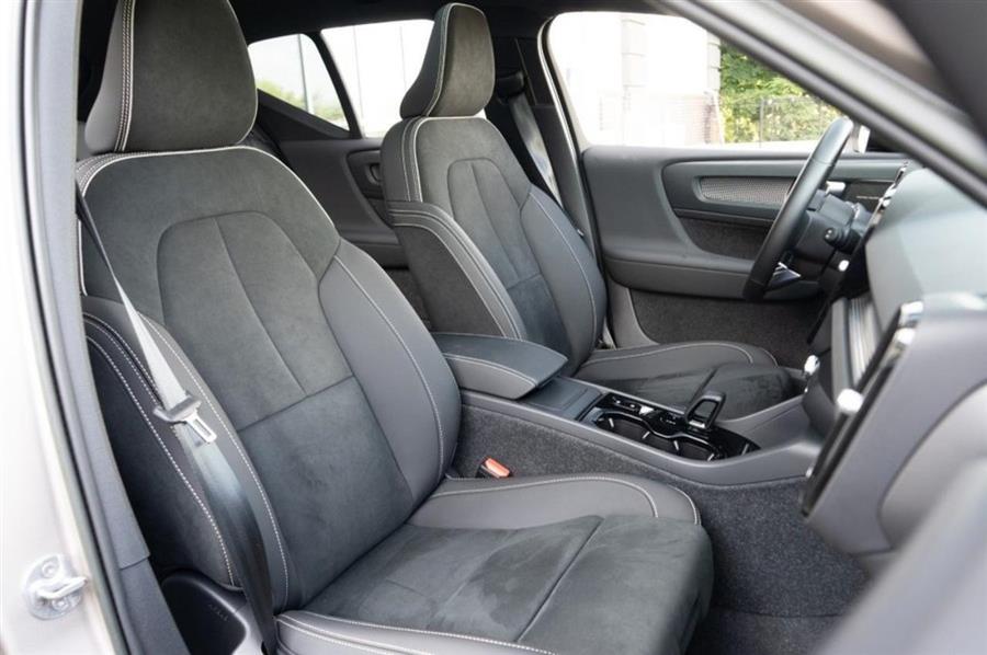2023 Volvo Xc40 B5 AWD Ultimate Dark Theme, available for sale in Woodside, New York | Drive Central. Woodside, New York 2023 Volvo Xc40 B5 AWD Ultimate Dark Theme, available for sale in Woodside, New York | Drive Central. Woodside, New York