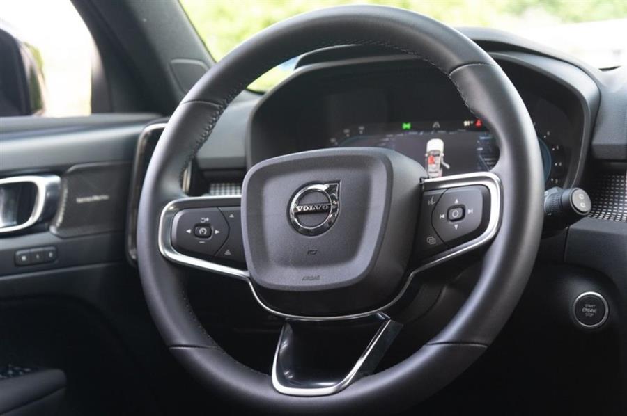 2023 Volvo Xc40 B5 AWD Ultimate Dark Theme, available for sale in Woodside, New York | Drive Central. Woodside, New York 2023 Volvo Xc40 B5 AWD Ultimate Dark Theme, available for sale in Woodside, New York | Drive Central. Woodside, New York