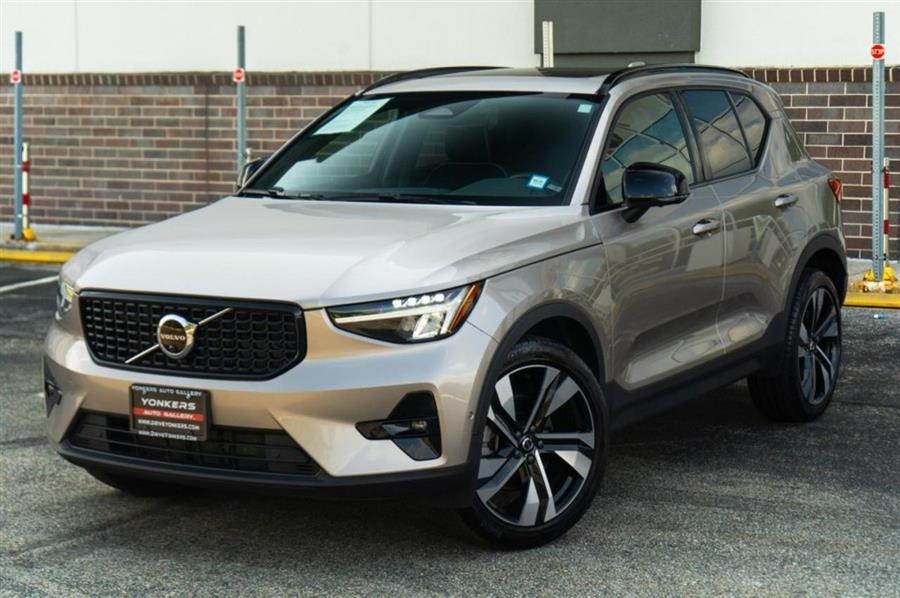2023 Volvo Xc40 B5 AWD Ultimate Dark Theme, available for sale in Woodside, New York | Drive Central. Woodside, New York 2023 Volvo Xc40 B5 AWD Ultimate Dark Theme, available for sale in Woodside, New York | Drive Central. Woodside, New York