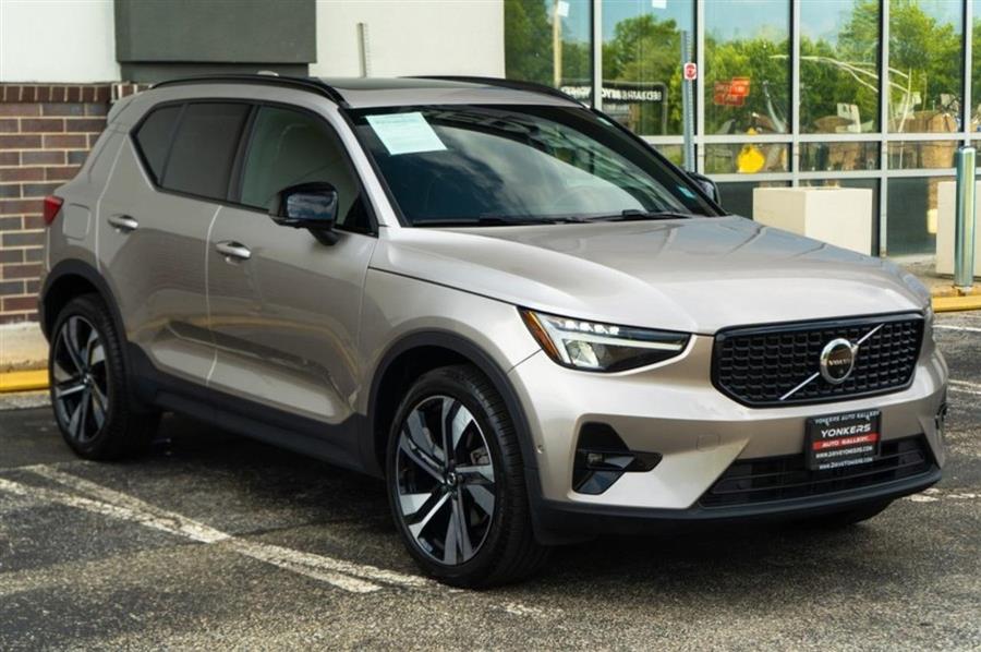 2023 Volvo Xc40 B5 AWD Ultimate Dark Theme, available for sale in Woodside, New York | Drive Central. Woodside, New York 2023 Volvo Xc40 B5 AWD Ultimate Dark Theme, available for sale in Woodside, New York | Drive Central. Woodside, New York