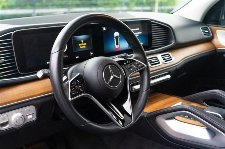 2024 Mercedes-benz Gle GLE 450 4MATIC, available for sale in Woodside, New York | Drive Central. Woodside, New York 2024 Mercedes-benz Gle GLE 450 4MATIC, available for sale in Woodside, New York | Drive Central. Woodside, New York