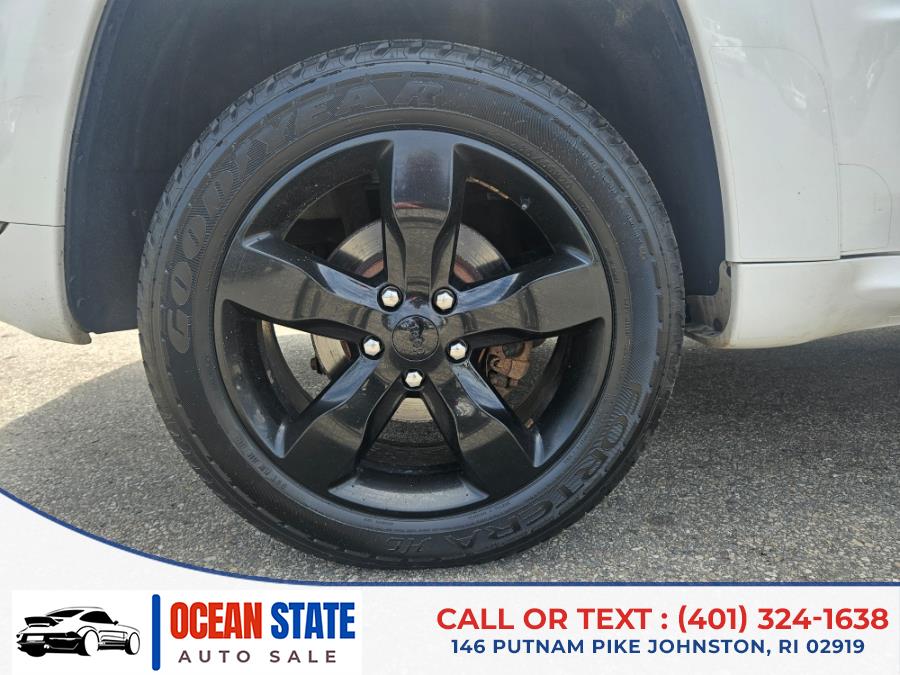 2015 Jeep Grand Cherokee 4WD 4dr Overland, available for sale in Johnston, Rhode Island | Ocean State Auto Sales. Johnston, Rhode Island 2015 Jeep Grand Cherokee 4WD 4dr Overland, available for sale in Johnston, Rhode Island | Ocean State Auto Sales. Johnston, Rhode Island