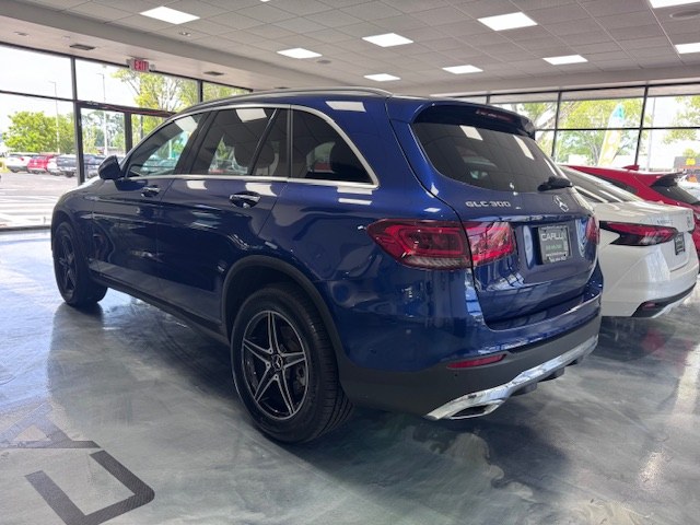 Used 2021 Mercedes-benz Glc in Fort Myers, Florida | Carlux Fort Myers. Fort Myers, Florida