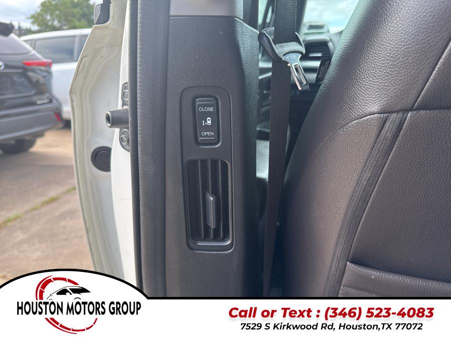 2018 Honda Odyssey Touring Auto, available for sale in Houston, Texas | Houston Motors Group LLC. Houston, Texas 2018 Honda Odyssey Touring Auto, available for sale in Houston, Texas | Houston Motors Group LLC. Houston, Texas