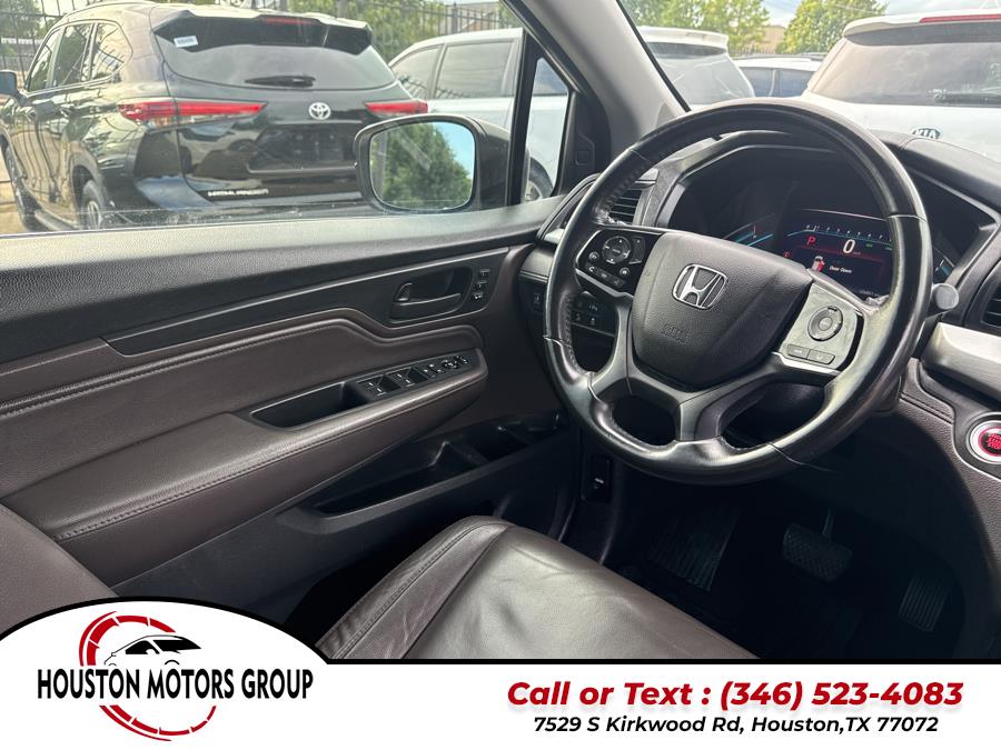 2018 Honda Odyssey Touring Auto, available for sale in Houston, Texas | Houston Motors Group LLC. Houston, Texas 2018 Honda Odyssey Touring Auto, available for sale in Houston, Texas | Houston Motors Group LLC. Houston, Texas