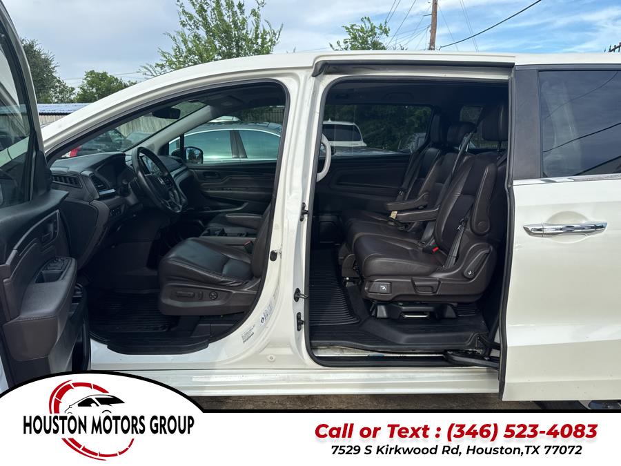 2018 Honda Odyssey Touring Auto, available for sale in Houston, Texas | Houston Motors Group LLC. Houston, Texas 2018 Honda Odyssey Touring Auto, available for sale in Houston, Texas | Houston Motors Group LLC. Houston, Texas