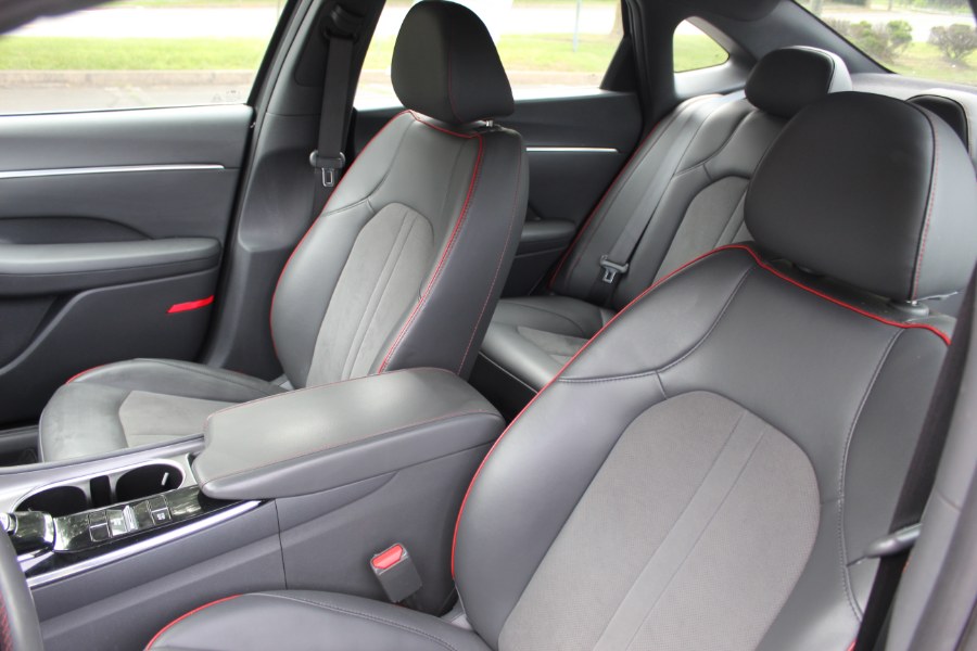 2020 Hyundai Sonata SEL Plus 1.6T, available for sale in New Britain, Connecticut | Universal Motors LLC. New Britain, Connecticut 2020 Hyundai Sonata SEL Plus 1.6T, available for sale in New Britain, Connecticut | Universal Motors LLC. New Britain, Connecticut