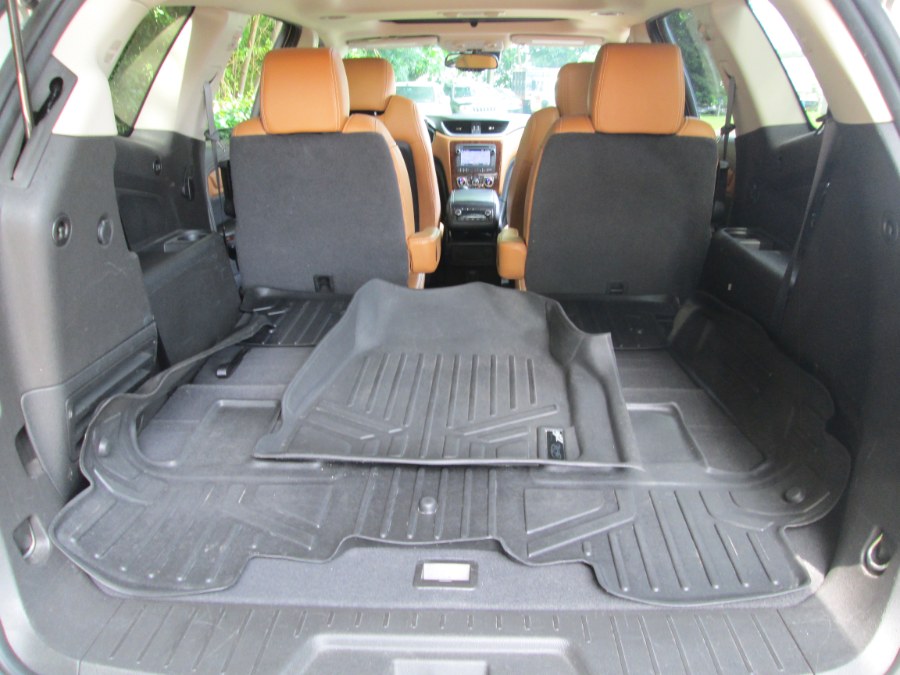 2014 Chevrolet Traverse AWD 4dr LTZ, available for sale in Levittown, Pennsylvania | Levittown Auto. Levittown, Pennsylvania 2014 Chevrolet Traverse AWD 4dr LTZ, available for sale in Levittown, Pennsylvania | Levittown Auto. Levittown, Pennsylvania