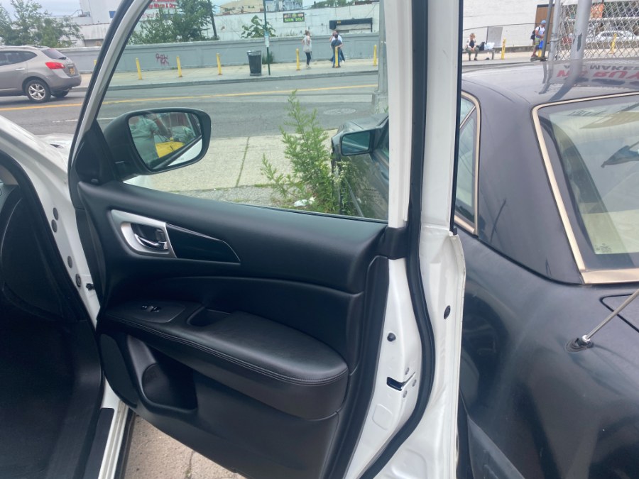 2020 Nissan Pathfinder FWD SV, available for sale in Middle Village, New York | Middle Village Motors . Middle Village, New York 2020 Nissan Pathfinder FWD SV, available for sale in Middle Village, New York | Middle Village Motors . Middle Village, New York