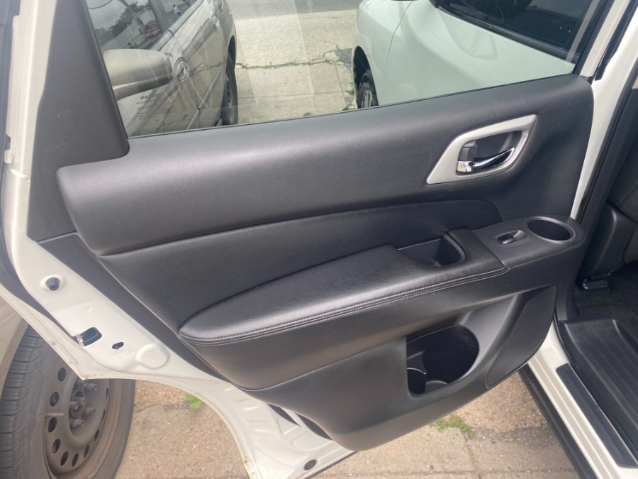 2020 Nissan Pathfinder FWD SV, available for sale in Middle Village, New York | Middle Village Motors . Middle Village, New York 2020 Nissan Pathfinder FWD SV, available for sale in Middle Village, New York | Middle Village Motors . Middle Village, New York