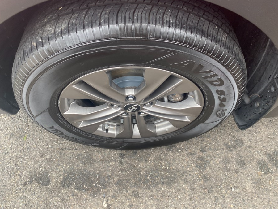 2015 Hyundai Santa Fe Sport AWD 4dr 2.4, available for sale in Middle Village, New York | Middle Village Motors . Middle Village, New York 2015 Hyundai Santa Fe Sport AWD 4dr 2.4, available for sale in Middle Village, New York | Middle Village Motors . Middle Village, New York