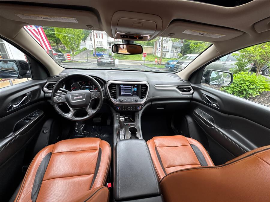 2017 GMC Acadia AWD 4dr SLT w/SLT-1, available for sale in Canton, Connecticut | Lava Motors. Canton, Connecticut 2017 GMC Acadia AWD 4dr SLT w/SLT-1, available for sale in Canton, Connecticut | Lava Motors. Canton, Connecticut