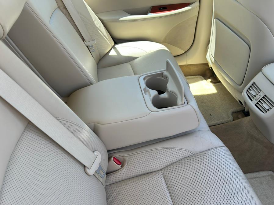 2010 Lexus ES 350 FWD, available for sale in Daly City, California | Green Light Auto Wholesale. Daly City, California 2010 Lexus ES 350 FWD, available for sale in Daly City, California | Green Light Auto Wholesale. Daly City, California
