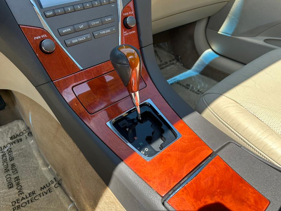 2010 Lexus ES 350 FWD, available for sale in Daly City, California | Green Light Auto Wholesale. Daly City, California 2010 Lexus ES 350 FWD, available for sale in Daly City, California | Green Light Auto Wholesale. Daly City, California