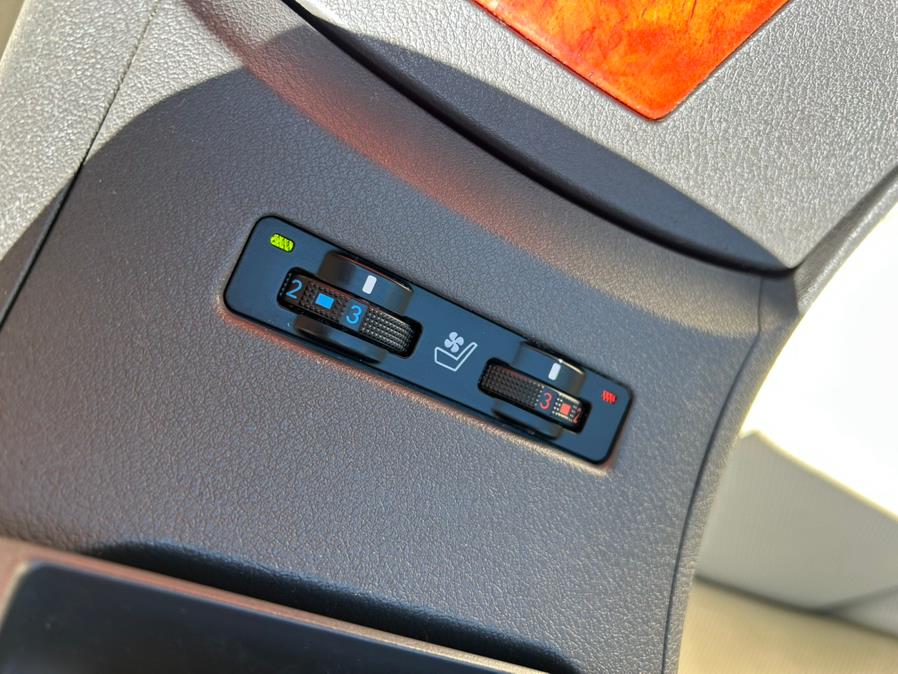 2010 Lexus ES 350 FWD, available for sale in Daly City, California | Green Light Auto Wholesale. Daly City, California 2010 Lexus ES 350 FWD, available for sale in Daly City, California | Green Light Auto Wholesale. Daly City, California