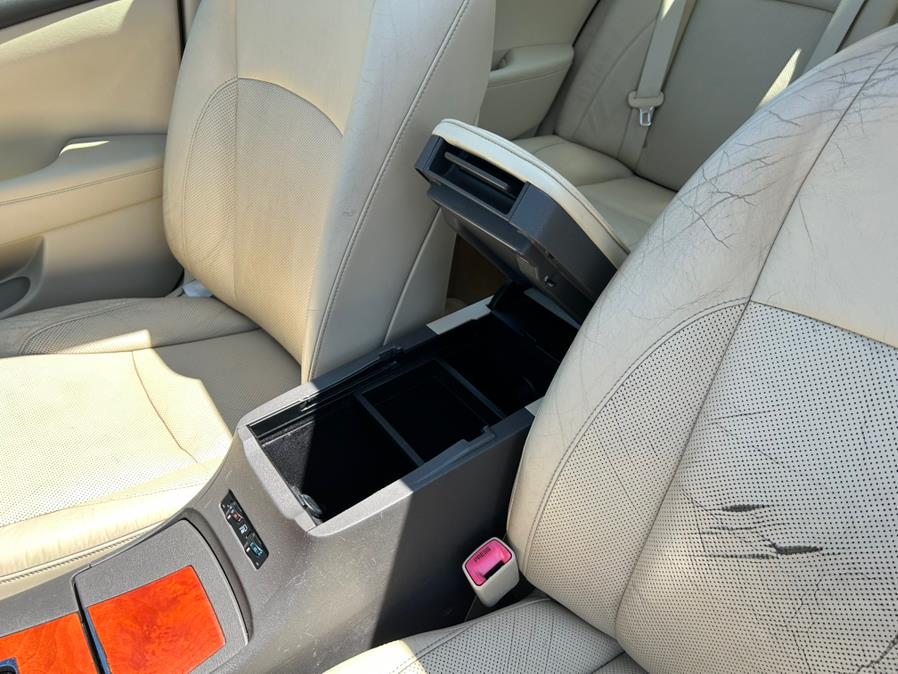 2010 Lexus ES 350 FWD, available for sale in Daly City, California | Green Light Auto Wholesale. Daly City, California 2010 Lexus ES 350 FWD, available for sale in Daly City, California | Green Light Auto Wholesale. Daly City, California