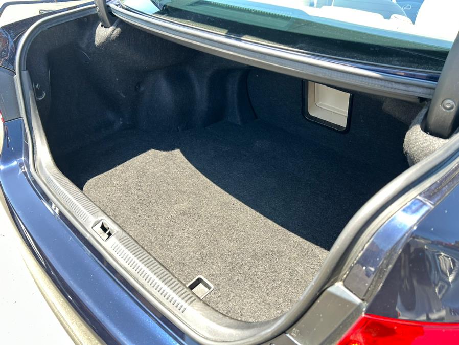2010 Lexus ES 350 FWD, available for sale in Daly City, California | Green Light Auto Wholesale. Daly City, California 2010 Lexus ES 350 FWD, available for sale in Daly City, California | Green Light Auto Wholesale. Daly City, California