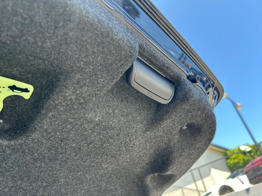2010 Lexus ES 350 FWD, available for sale in Daly City, California | Green Light Auto Wholesale. Daly City, California 2010 Lexus ES 350 FWD, available for sale in Daly City, California | Green Light Auto Wholesale. Daly City, California