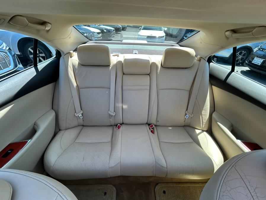 2010 Lexus ES 350 FWD, available for sale in Daly City, California | Green Light Auto Wholesale. Daly City, California 2010 Lexus ES 350 FWD, available for sale in Daly City, California | Green Light Auto Wholesale. Daly City, California