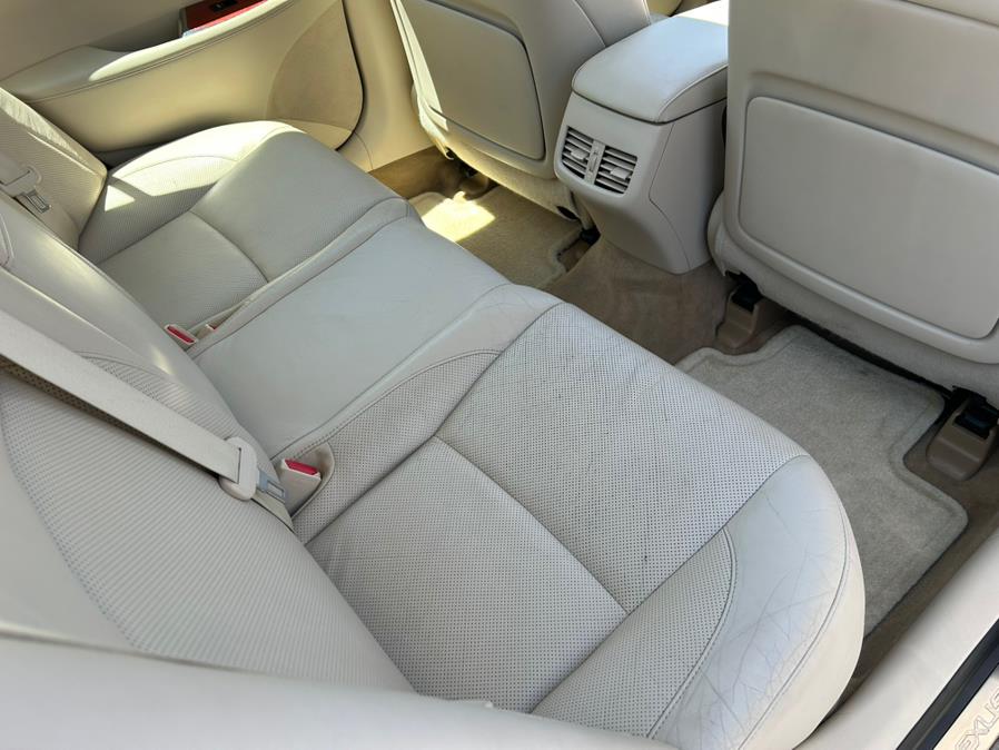 2010 Lexus ES 350 FWD, available for sale in Daly City, California | Green Light Auto Wholesale. Daly City, California 2010 Lexus ES 350 FWD, available for sale in Daly City, California | Green Light Auto Wholesale. Daly City, California