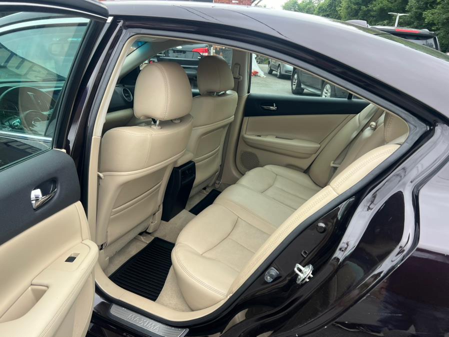 2013 Nissan Maxima 4dr Sdn 3.5 SV, available for sale in Swansea, Massachusetts | Gas On The Run. Swansea, Massachusetts 2013 Nissan Maxima 4dr Sdn 3.5 SV, available for sale in Swansea, Massachusetts | Gas On The Run. Swansea, Massachusetts